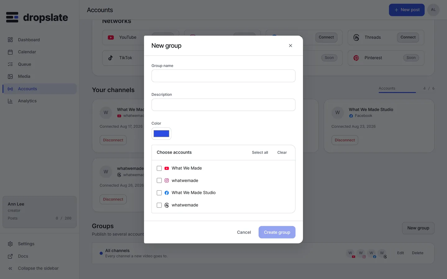 The New group dialog: group name, description, a colour, and a list of accounts to choose from.